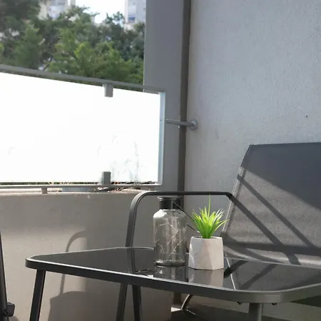 Apartament Nikolina *